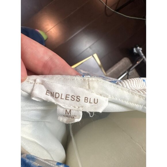 Women’s Endless Blu Medium White Backless Sleeveless Maxi Dress with Blue Floral - Picture 6 of 7